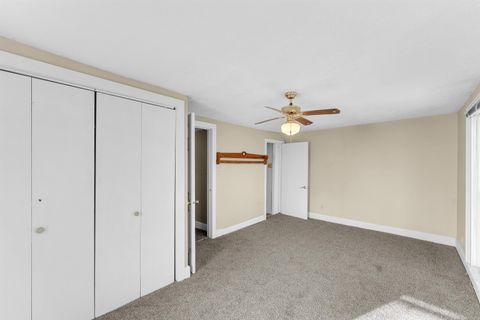 Tiny photo for 2202 Pershing Blvd Boulevard, Clinton, IA 52732 (MLS # 100000407)