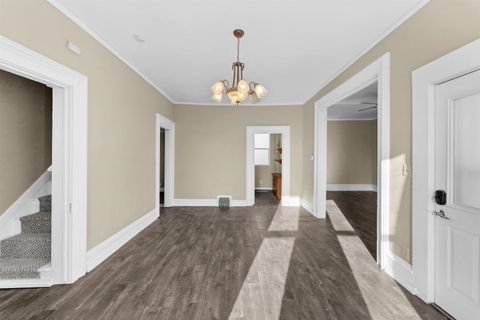 Tiny photo for 2202 Pershing Blvd Boulevard, Clinton, IA 52732 (MLS # 100000407)