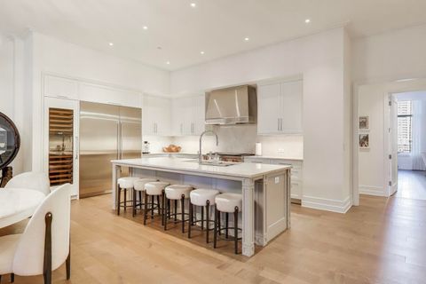 Tiny photo for 435 N Michigan Avenue #405, Chicago, IL 60611 (MLS # 12530007)