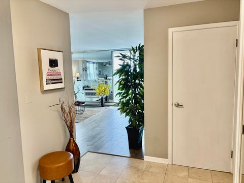 Tiny photo for 40 N Tower Road #10M, Oak Brook, IL 60523 (MLS # 12692841)