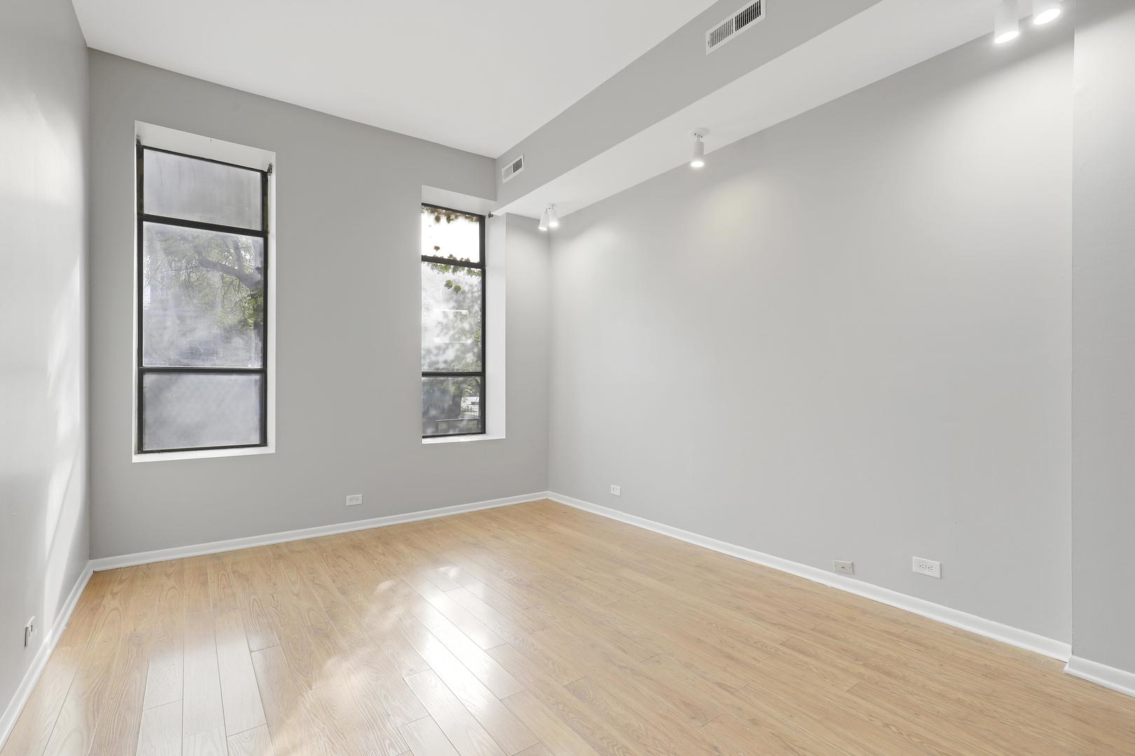 1726 N Sedgwick Street 1F