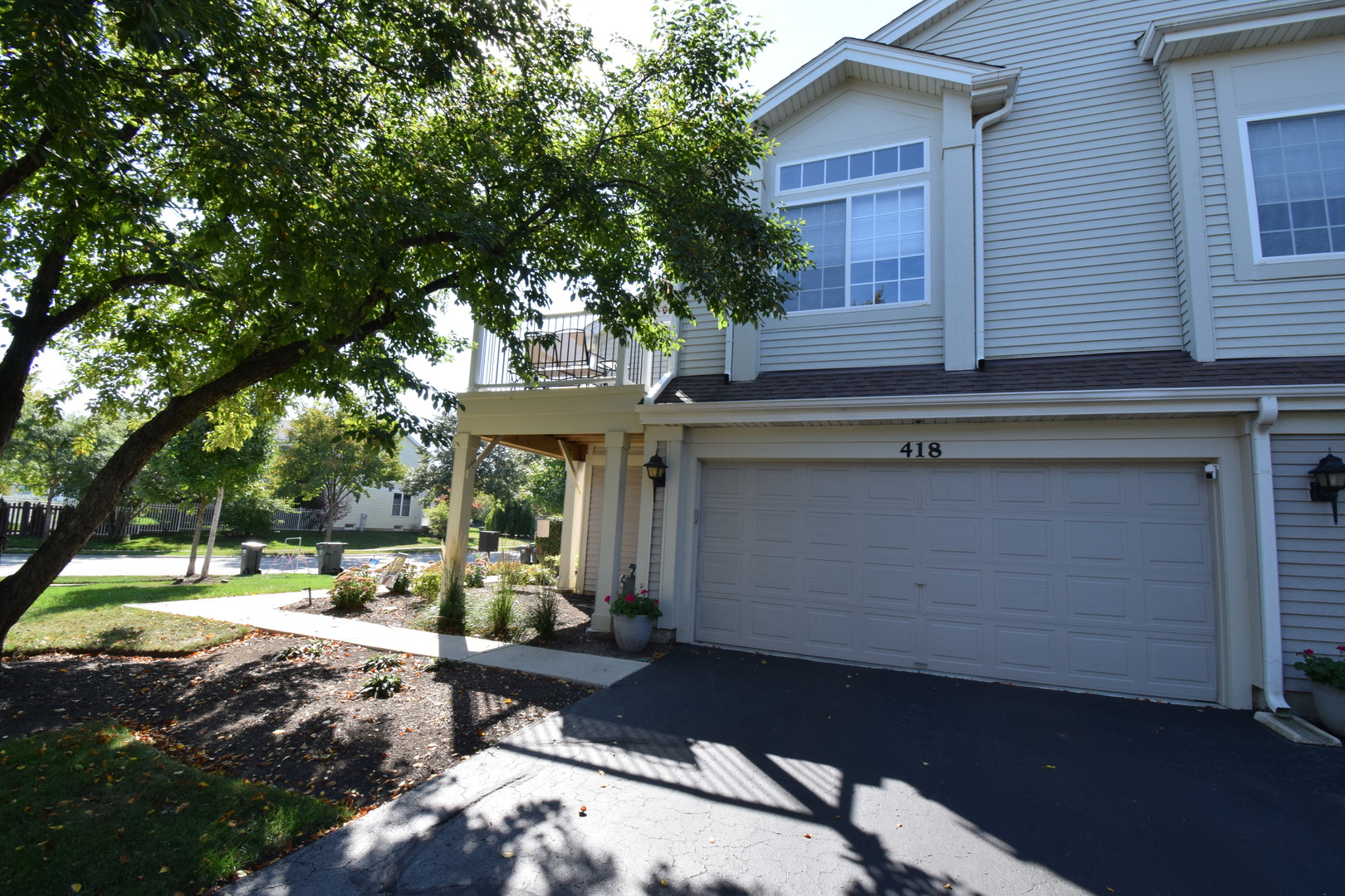 418 E Thornhill Lane 418