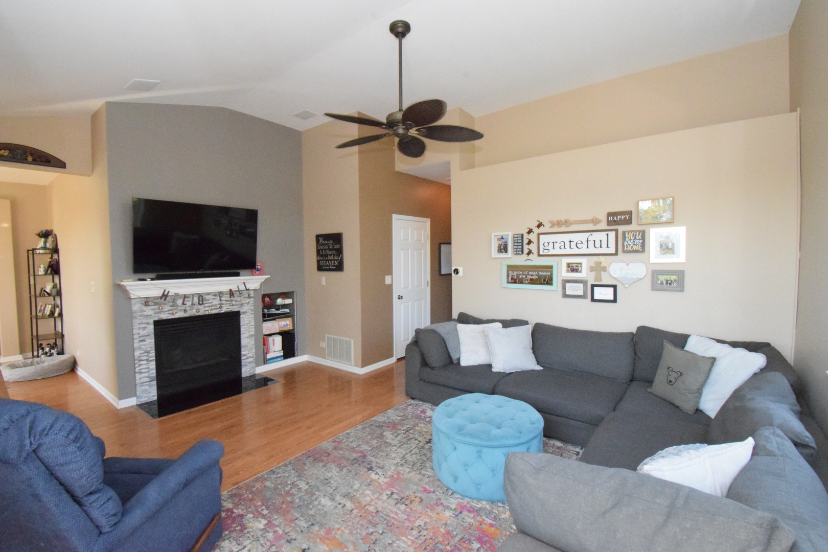 418 E Thornhill Lane 418