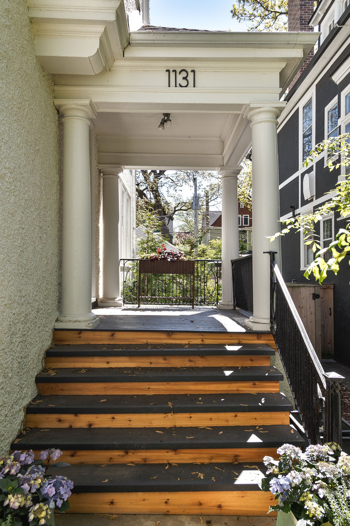 1131 Forest Avenue