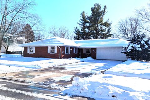 Tiny photo for 2220 Mayflower Street, Aurora, IL 60506 (MLS # 12508770)