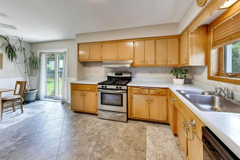 Tiny photo for 1430 Scotdale Road, La Grange Park, IL 60526 (MLS # 12684266)