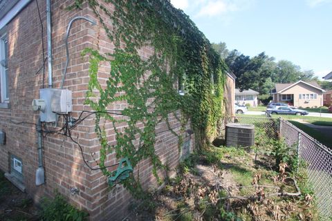Tiny photo for 39 Warren Street, Calumet City, IL 60409 (MLS # 12397992)