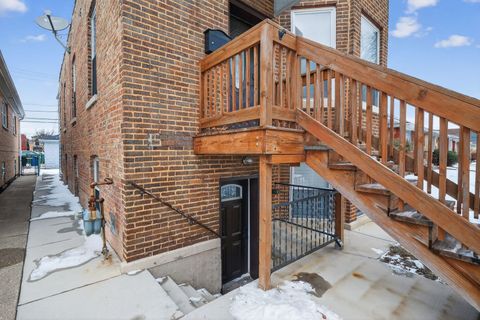 Tiny photo for 5718 W 63rd Place, Chicago, IL 60638 (MLS # 12602591)
