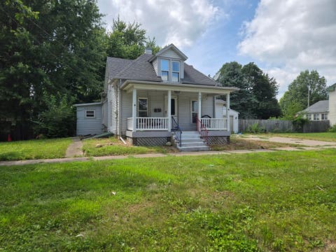 Tiny photo for 407 NE 3rd Avenue, Aledo, IL 61231 (MLS # 12707391)