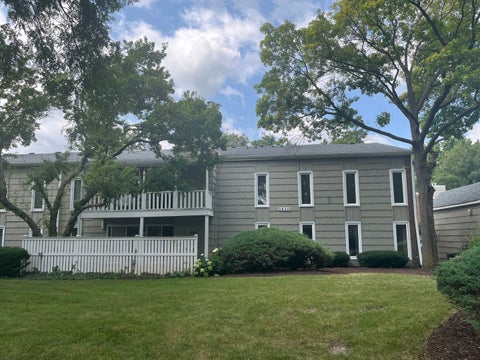Photo of 1430 Stonebridge Trail #1-1, Wheaton, IL 60189 (MLS # 12714242)