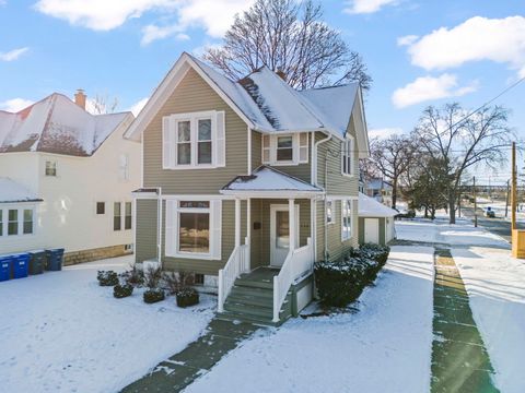 Tiny photo for 130 N Ellis Avenue, Wheaton, IL 60187 (MLS # 12555946)