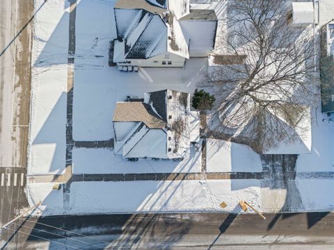 Tiny photo for 130 N Ellis Avenue, Wheaton, IL 60187 (MLS # 12555946)