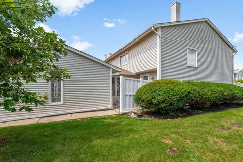 Tiny photo for 532 Hummingbird Lane, Deerfield, IL 60015 (MLS # 12387126)