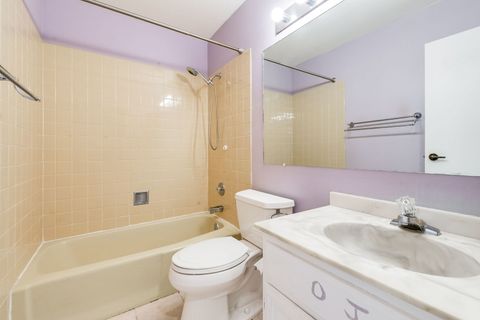 Tiny photo for 532 Hummingbird Lane, Deerfield, IL 60015 (MLS # 12387126)