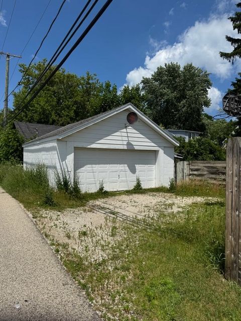 Tiny photo for 832 Fulton Avenue, Winthrop Harbor, IL 60096 (MLS # 12317321)