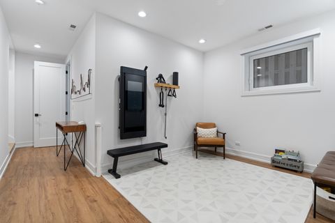 Tiny photo for 2640 N Bosworth Avenue #1S, Chicago, IL 60614 (MLS # 12516666)