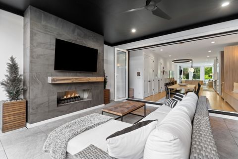 Tiny photo for 2640 N Bosworth Avenue #1S, Chicago, IL 60614 (MLS # 12516666)