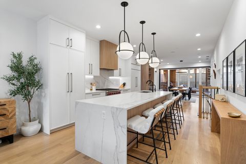 Tiny photo for 2640 N Bosworth Avenue #1S, Chicago, IL 60614 (MLS # 12516666)