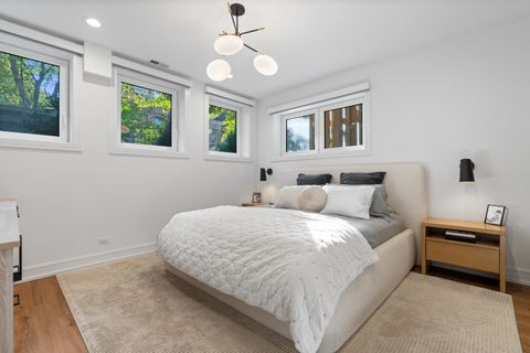 Tiny photo for 2640 N Bosworth Avenue #1S, Chicago, IL 60614 (MLS # 12516666)