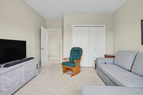 Tiny photo for 2592 MIDDLE Road #318, Bettendorf, IA 52722 (MLS # 12690692)