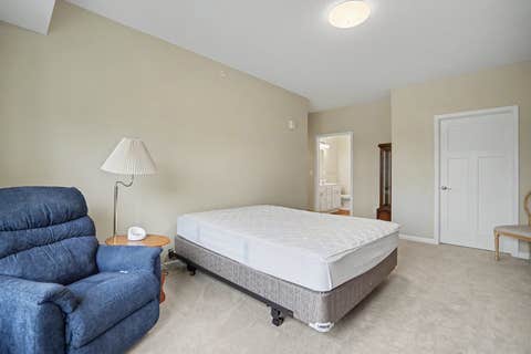 Tiny photo for 2592 MIDDLE Road #318, Bettendorf, IA 52722 (MLS # 12690692)