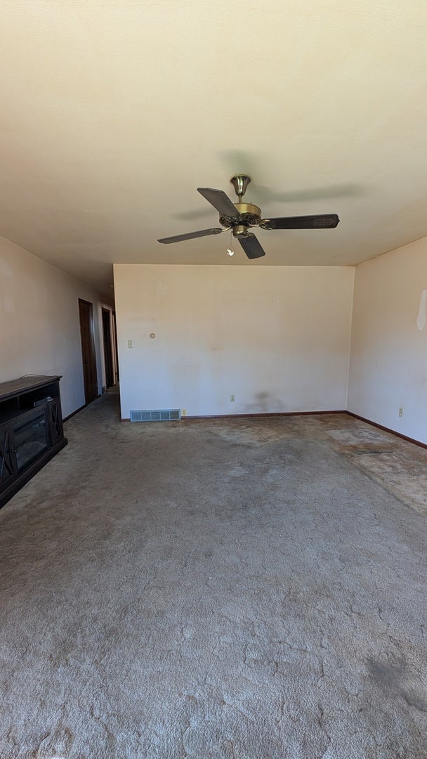1233 Commercial Street