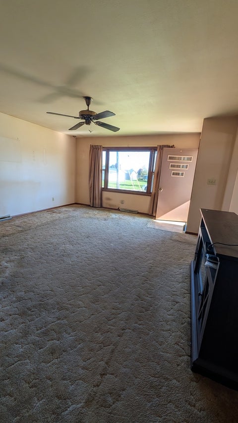Tiny photo for 1233 Commercial Street, Sycamore, IL 60178 (MLS # 12789423)