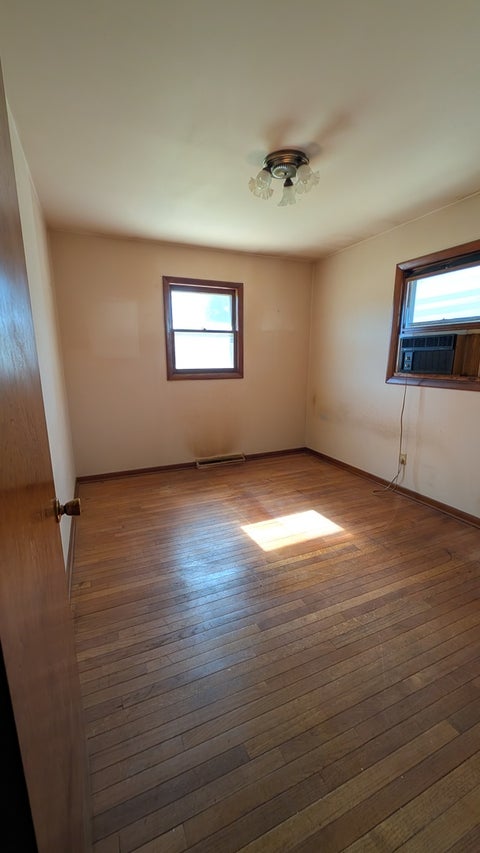 Tiny photo for 1233 Commercial Street, Sycamore, IL 60178 (MLS # 12789423)