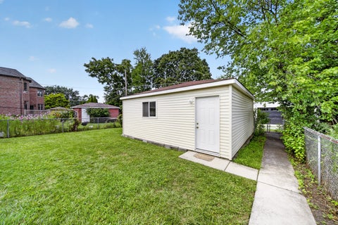 Tiny photo for 3824 W Chase Avenue, Lincolnwood, IL 60712 (MLS # 12747754)