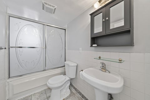 Tiny photo for 3824 W Chase Avenue, Lincolnwood, IL 60712 (MLS # 12747754)