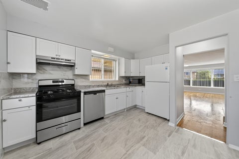 Tiny photo for 3824 W Chase Avenue, Lincolnwood, IL 60712 (MLS # 12747754)