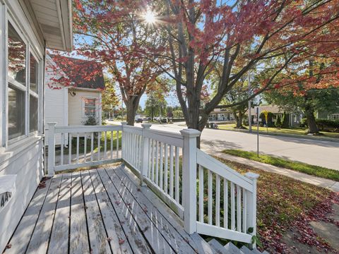 Tiny photo for 440 W Main Street, Barrington, IL 60010 (MLS # 12488211)
