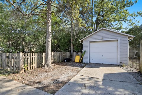 Tiny photo for 440 W Main Street, Barrington, IL 60010 (MLS # 12488211)