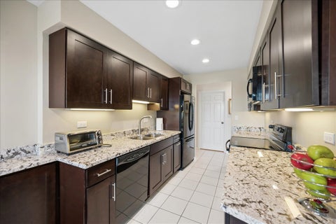 Tiny photo for 1250 Rudolph Road #5G, Northbrook, IL 60062 (MLS # 12792560)