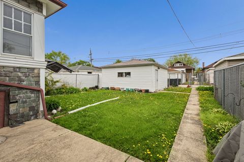 Tiny photo for 8617 S Loomis Boulevard, Chicago, IL 60620 (MLS # 12629025)