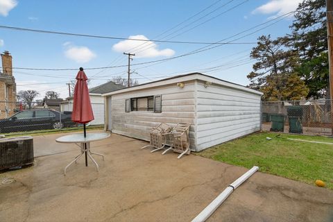 Tiny photo for 3703 Butterfield Road, Bellwood, IL 60104 (MLS # 12543106)