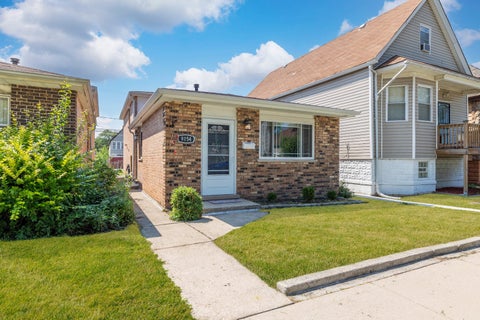 Tiny photo for 9154 S Luella Avenue, Chicago, IL 60617 (MLS # 12753494)