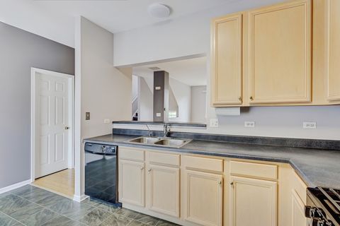 Tiny photo for 42 Cherbourg Court, Wheeling, IL 60090 (MLS # 12431336)