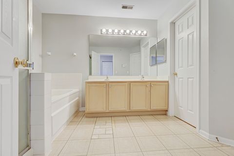 Tiny photo for 42 Cherbourg Court, Wheeling, IL 60090 (MLS # 12431336)