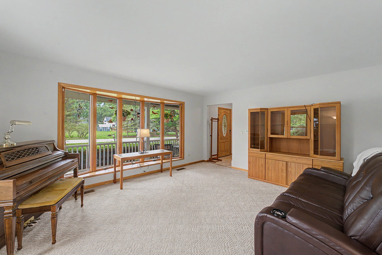 7414 Meadow Lane