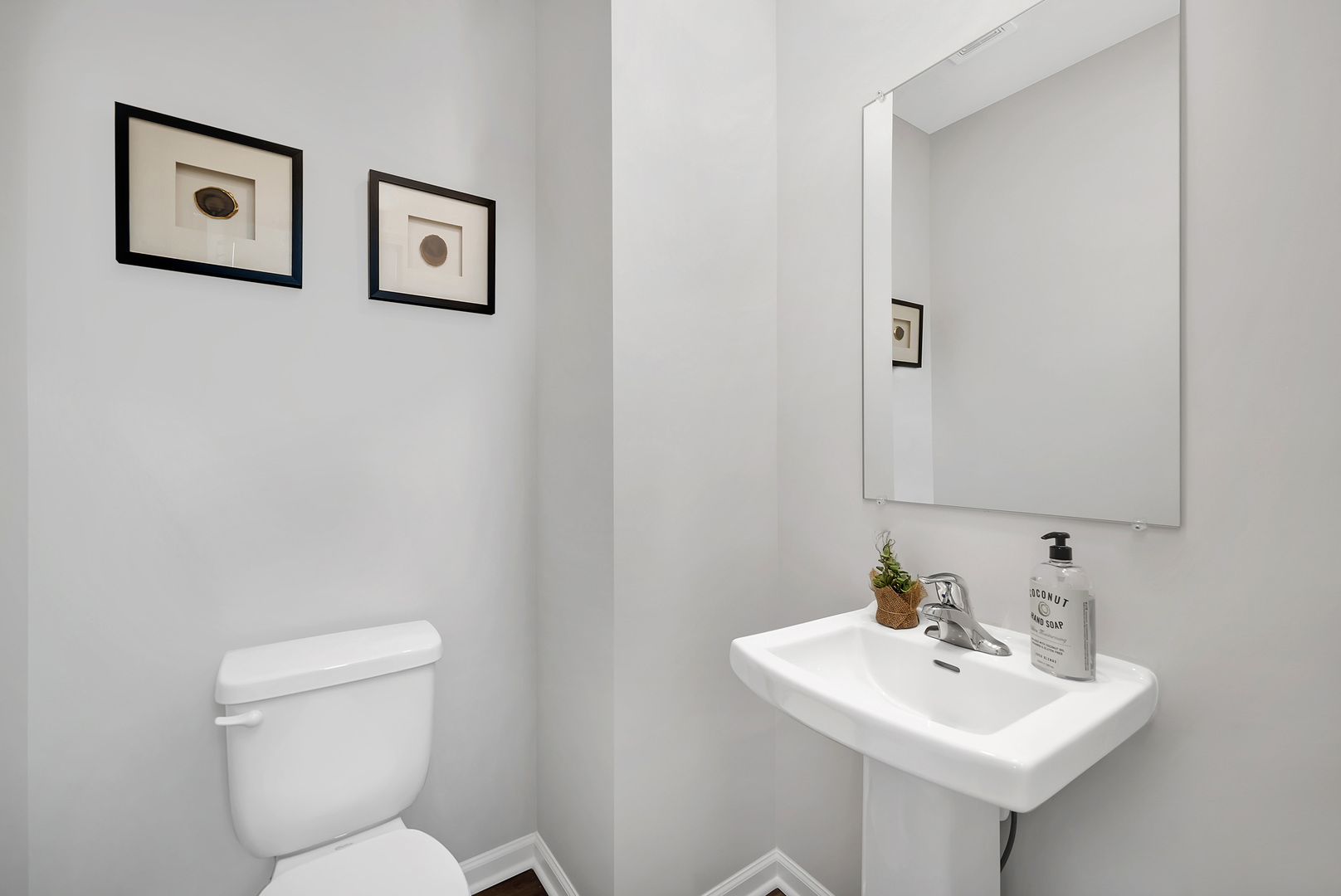 2571 Santa Fe Drive