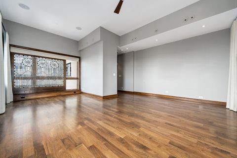 Tiny photo for 707 W Junior Terrace Street #PH-12, Chicago, IL 60613 (MLS # 12511711)