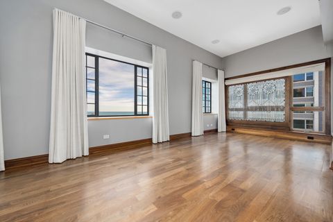 Tiny photo for 707 W Junior Terrace Street #PH-12, Chicago, IL 60613 (MLS # 12511711)