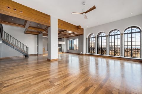 Tiny photo for 707 W Junior Terrace Street #PH-12, Chicago, IL 60613 (MLS # 12511711)