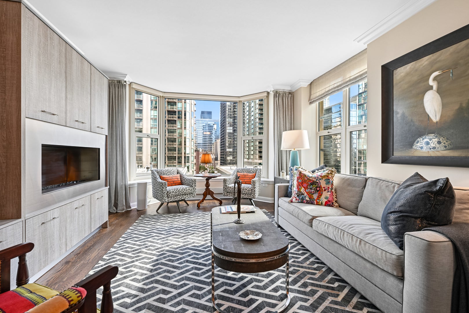 25 E SUPERIOR Street 1504