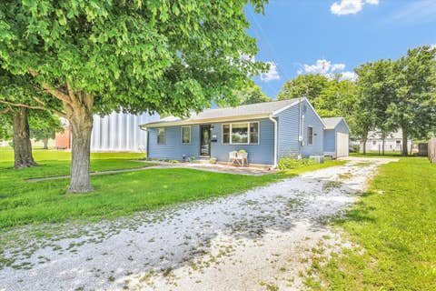 Tiny photo for 906 E Daggy Street, Tuscola, IL 61953 (MLS # 12690144)