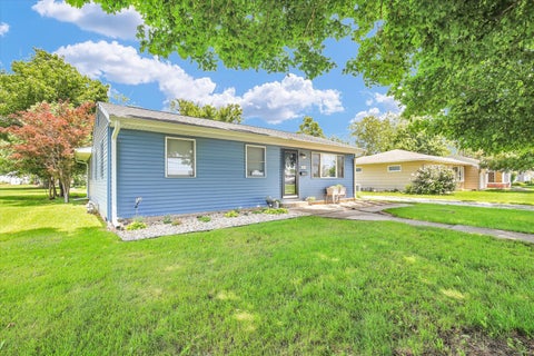 Tiny photo for 906 E Daggy Street, Tuscola, IL 61953 (MLS # 12690144)