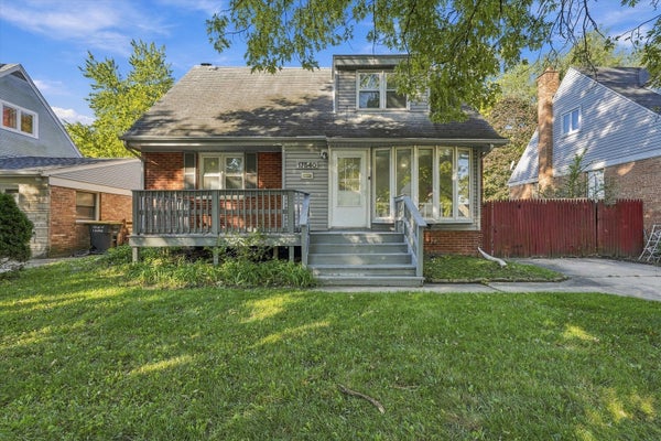 17540 GREENBAY AVE, LANSING, IL 60438 - Image e7e30e03c54537d784ecf0bc42ccb32c/3922444510