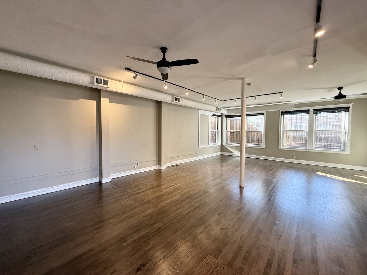 5412 N Clark Street S1