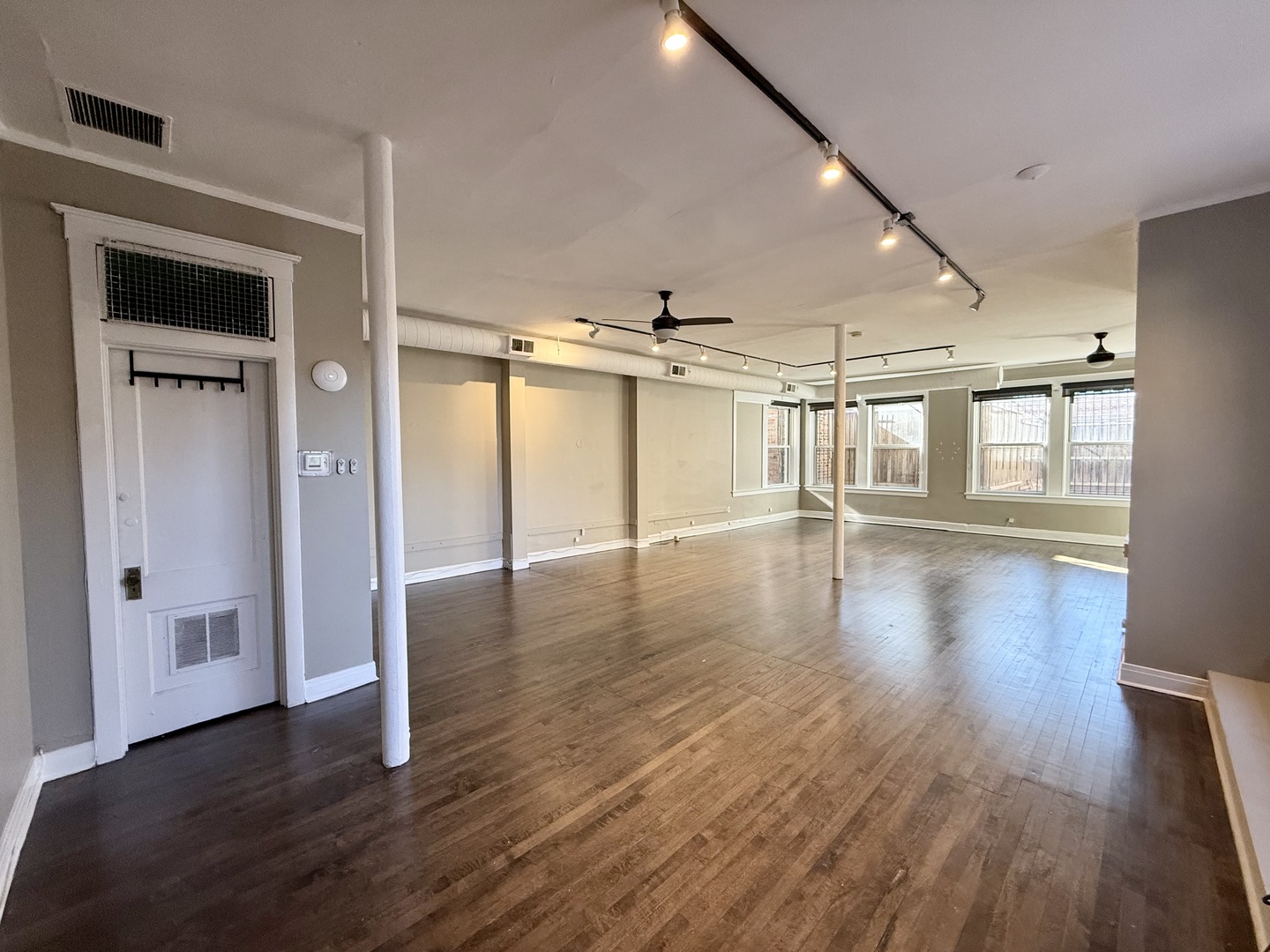 5412 N Clark Street S1